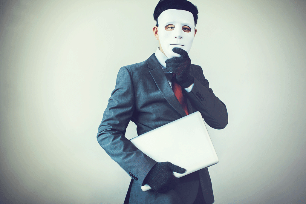What lurks online